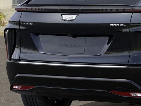 New 2026 Cadillac Lyriq Luxury image 14