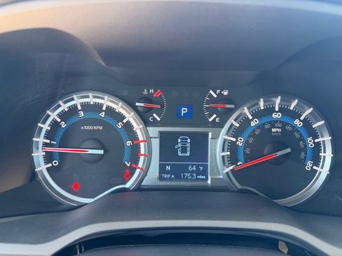 Used 2017 Toyota 4Runner TRD Off-Road Premium AWD/4WD image 14