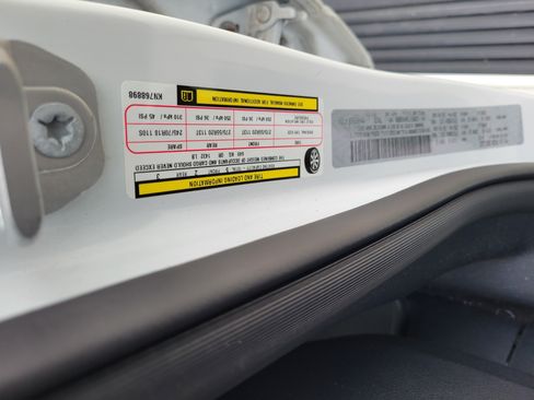 Certified 2019 RAM 1500 Limited RWD image 27