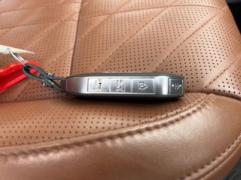 Certified 2025 Kia Telluride SX Prestige X-Line AWD/4WD image 48