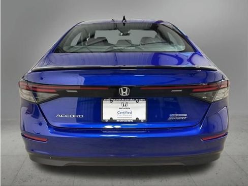Used 2024 Honda Accord Sport image 5