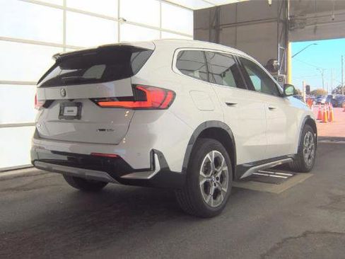 Used 2025 BMW X1 xDrive28i AWD/4WD image 2
