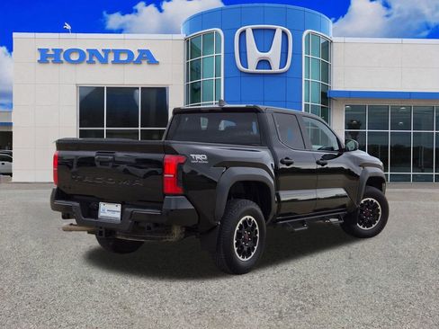 Used 2024 Toyota Tacoma TRD Off-Road AWD/4WD image 3