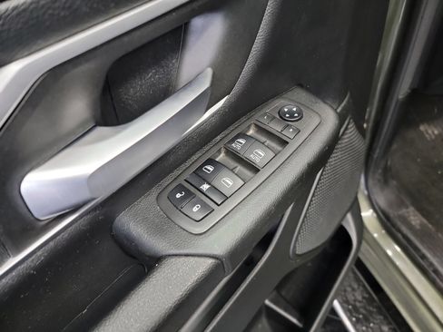 Used 2021 RAM 1500 Big Horn AWD/4WD image 13
