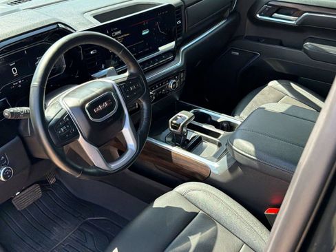 Used 2025 GMC Sierra 1500 SLT w/ SLT Premium Plus Package AWD/4WD image 4