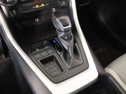 Used 2024 Toyota RAV4 XLE Premium FWD image 7