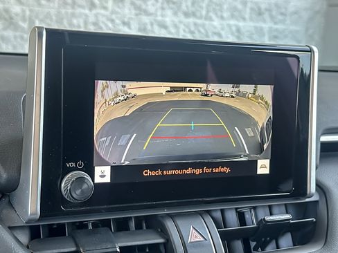 Certified 2025 Toyota RAV4 LE image 18