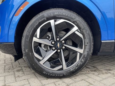 Used 2024 Chevrolet Equinox EV LT w/ LPO, Blackout Package image 11