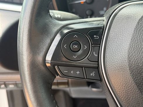 Used 2025 Toyota Corolla SE FWD image 19