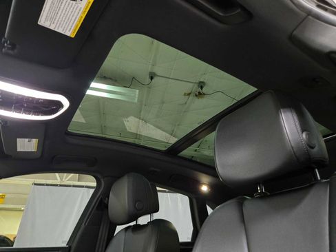 Used 2019 Porsche Macan AWD/4WD image 23
