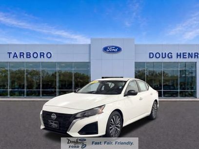 Used 2025 Nissan Altima 2.5 SV
