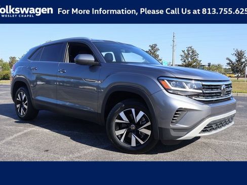 Certified 2023 Volkswagen Atlas Cross Sport SE image 1