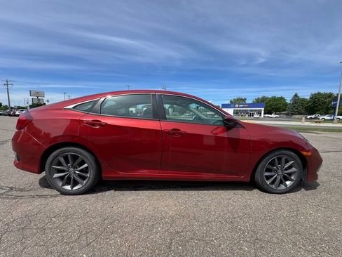 Used 2019 Honda Civic EX image 8