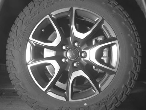 Used 2025 Jeep Compass Trailhawk AWD/4WD image 13