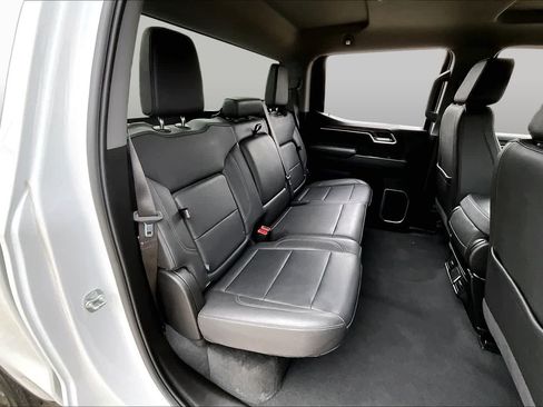 Used 2025 GMC Sierra 1500 SLT AWD/4WD image 20