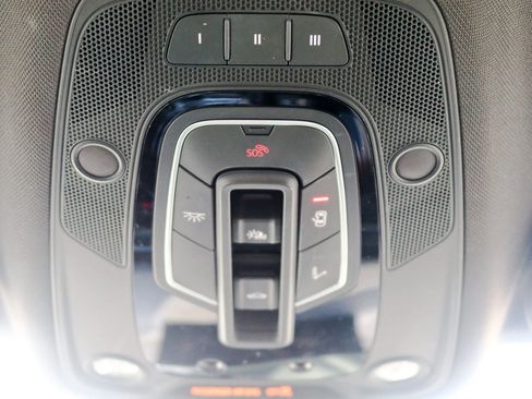 Used 2018 Audi Q7 3.0T Prestige w/ Prestige Package image 28