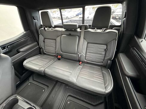 Used 2024 GMC Sierra 1500 AT4X AWD/4WD image 23