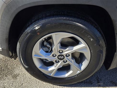 Certified 2022 Hyundai Tucson SEL w/ Winter Package image 10