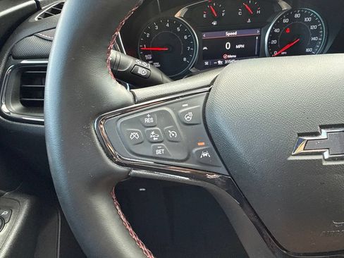 Used 2023 Chevrolet Equinox RS AWD/4WD image 19