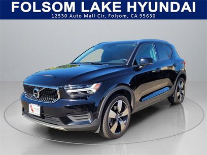 Used 2019 Volvo XC40 T5 Momentum
