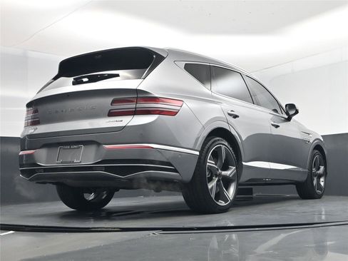 Used 2025 Genesis GV80 3.5T Prestige image 24