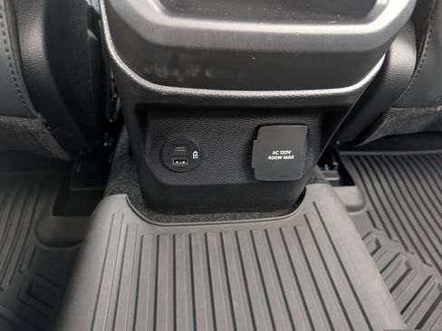 Certified 2025 Ford Ranger Raptor AWD/4WD image 23