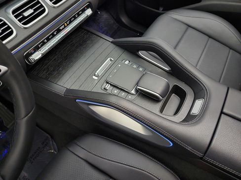 Certified 2024 Mercedes-Benz GLE 350 4MATIC image 11