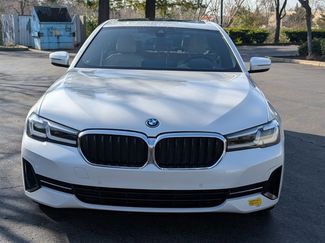 Certified 2023 BMW 530e 530e w/ Premium Package video 2