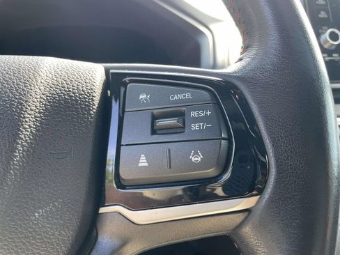 Used 2025 Honda Odyssey Sport-L image 19