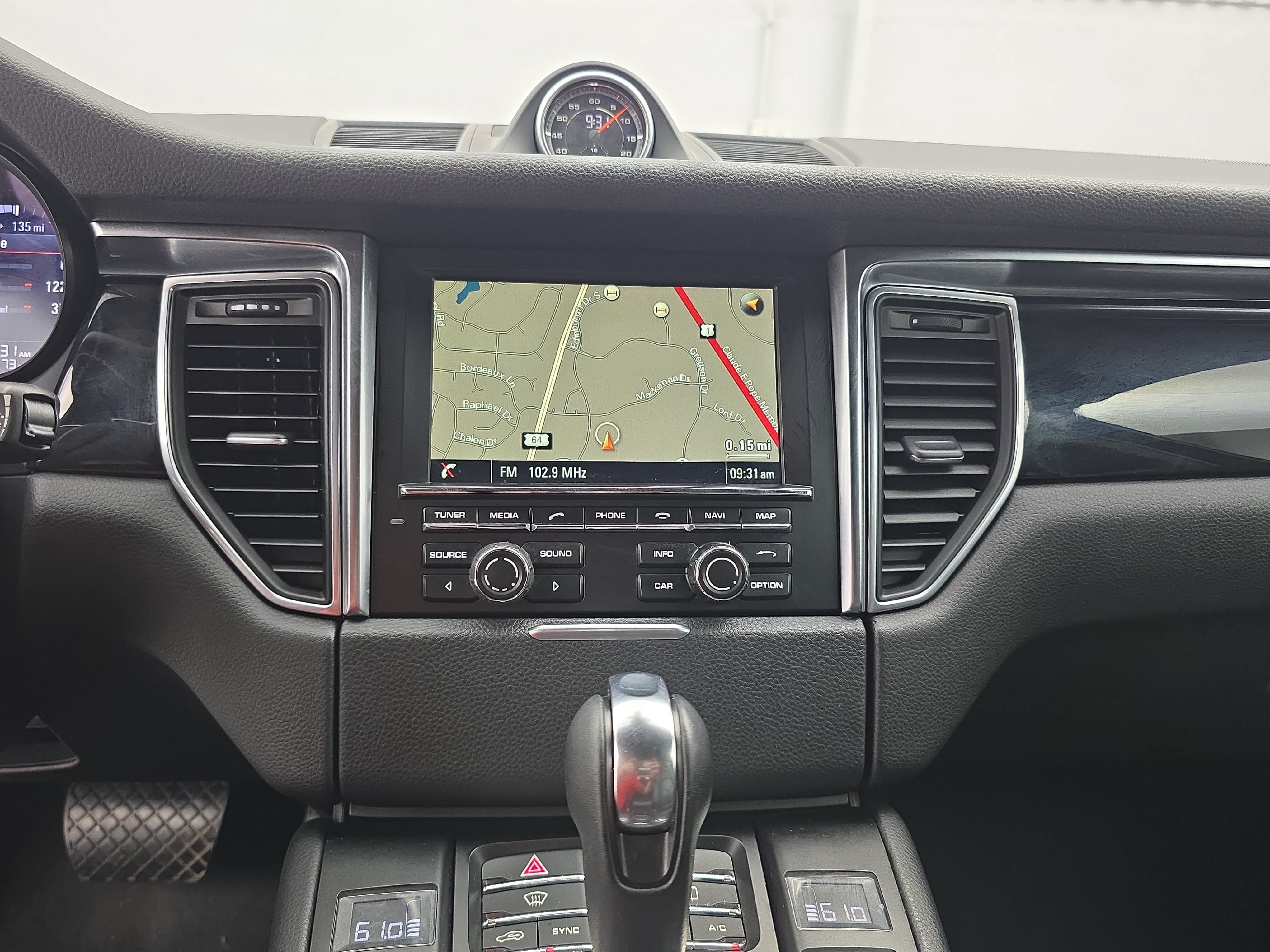Certified 2016 Porsche Macan S AWD/4WD image 22