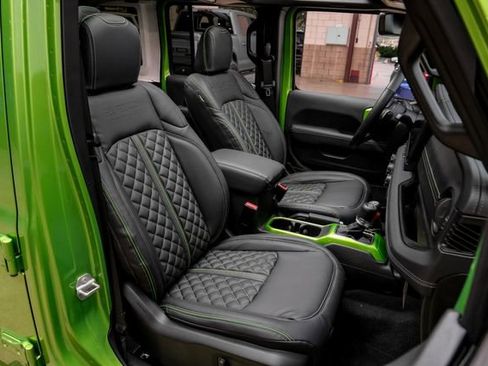 Used 2025 Jeep Wrangler Unlimited Rubicon 392 image 72