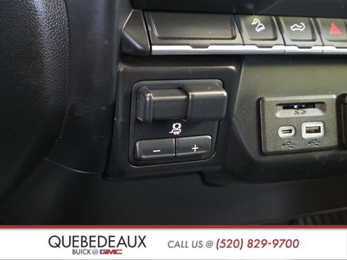Used 2020 Chevrolet Silverado 2500 LT w/ Advanced Trailering Package AWD/4WD image 20