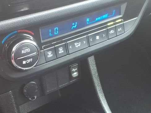 Used 2014 Toyota Corolla S FWD image 18