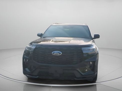 New 2026 Ford Explorer ST-Line w/ ST-Line Street Pack RWD image 9