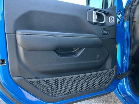 Used 2023 Jeep Wrangler Sahara image 18