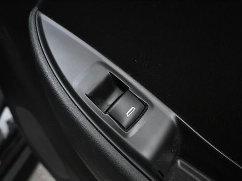 Used 2018 Chevrolet Volt LT w/ Comfort Package image 54