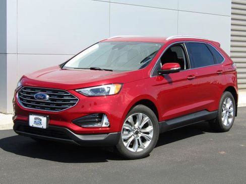 Used 2024 Ford Edge Titanium AWD/4WD image 31