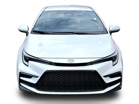 Certified 2025 Toyota Corolla SE w/ Convenience Package FWD image 4