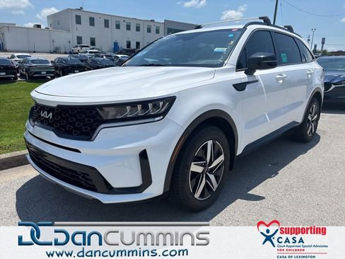Used 2022 Kia Sorento S FWD image 1