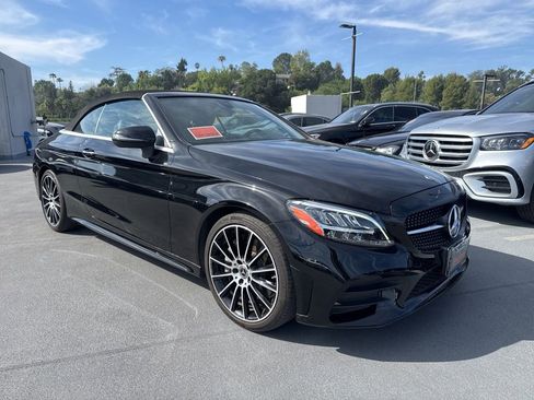 Used 2019 Mercedes-Benz C 300 Cabriolet image 3