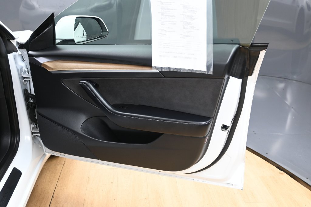 Used 2023 Tesla Model 3 Standard Range RWD image 35