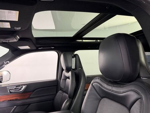 Used 2024 Lincoln Navigator Reserve image 26