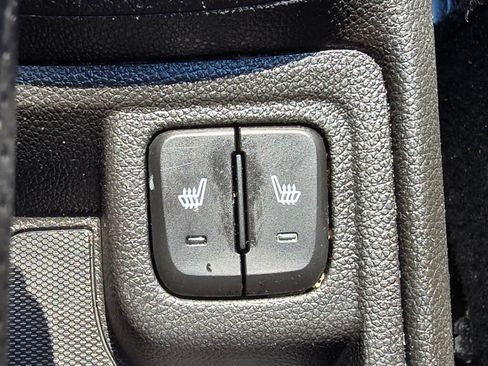 Used 2019 Chevrolet Spark ACTIV FWD image 32
