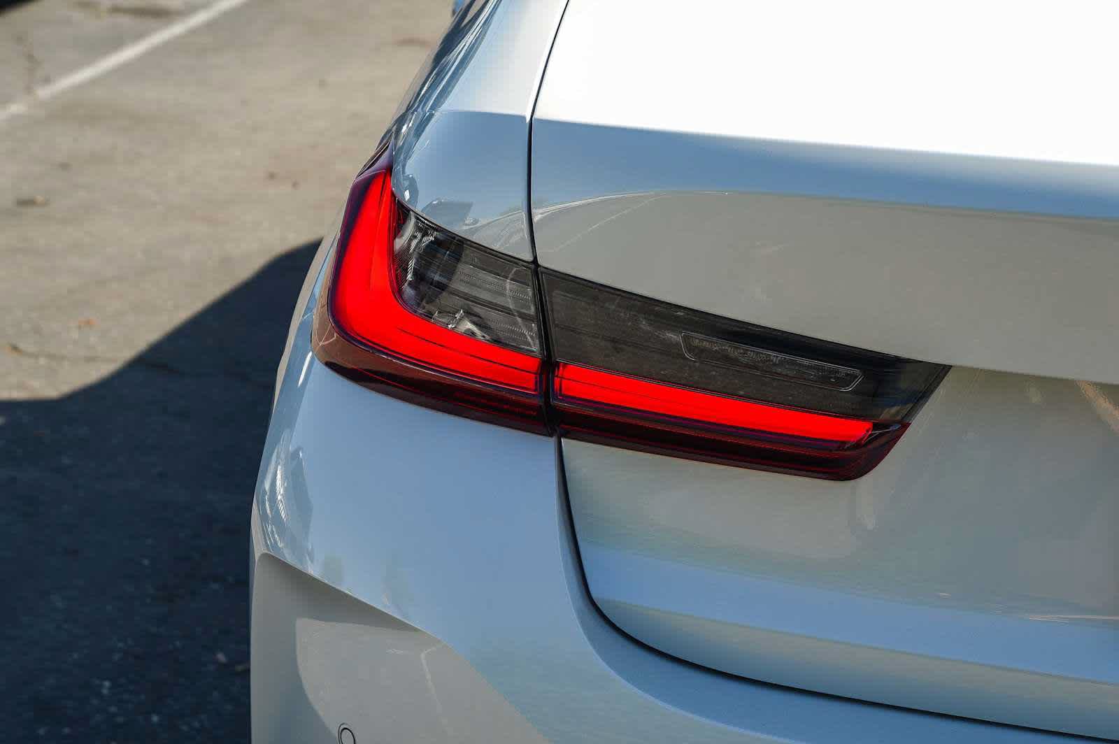 Used 2026 BMW 330i Sedan w/ Convenience Package RWD image 7