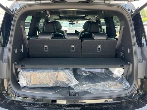 New 2026 INFINITI QX80 Autograph w/ Premium Cargo Package AWD/4WD image 24