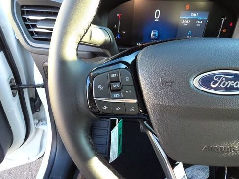 New 2026 Ford Escape SE w/ Class II Trailer Tow Package FWD image 26