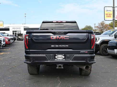 Used 2024 GMC Sierra 2500 AT4 w/ AT4 Premium Plus Package AWD/4WD image 6