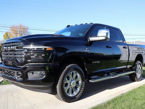 Used 2025 RAM 2500 Laramie w/ Sport Appearance Package image 8