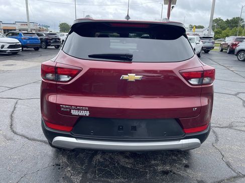 Used 2025 Chevrolet TrailBlazer LT w/ LT Cold Weather Package AWD/4WD image 6