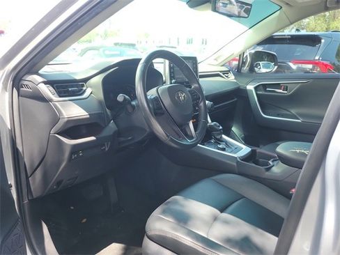Used 2021 Toyota RAV4 Limited image 10